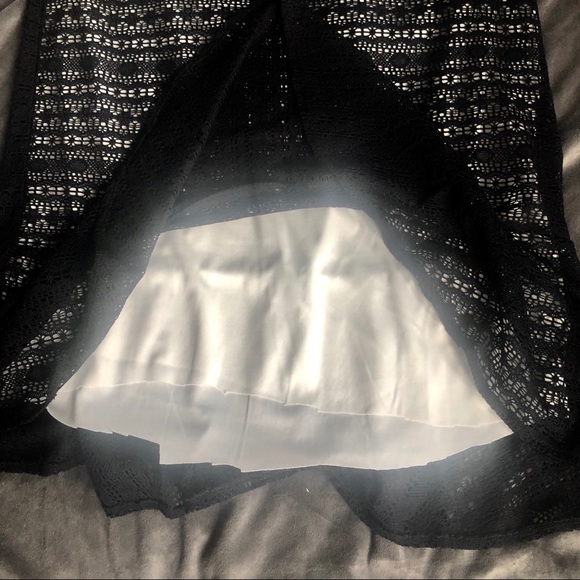 WORTHINGTON - SZ 12 BLACK LACE SKIRT - Picture 4 of 7